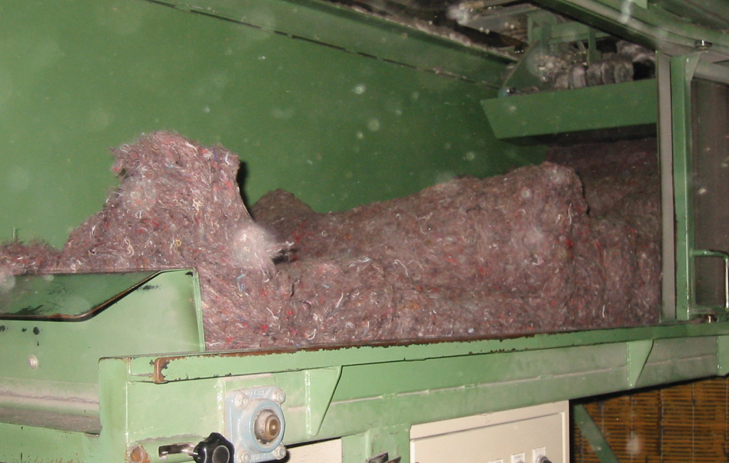 従業員制服リサイクル